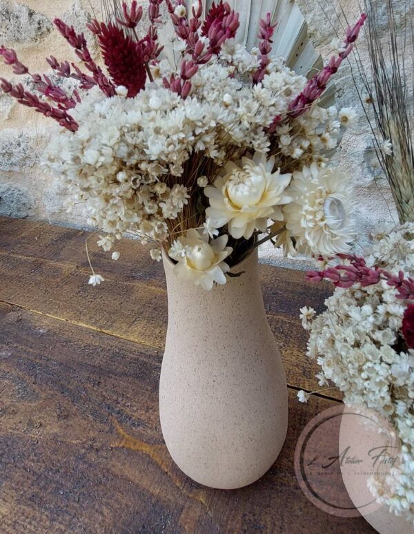 Fleur-Petit-Vase-gres.jpg Petit Vase en Grès couleur Beige