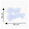 Néon Happy Birthday blanc lumineux en écriture cursive sur fond clair, disponible pour une décoration d’anniversaire ou un photocall événementiel.
