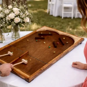 Jeu de bagatelle en bois en location pour mariage dans le Loiret et sud Île-de-France avec animation invités