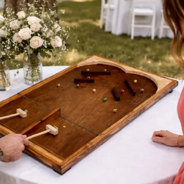 Jeu de bagatelle en bois en location pour mariage dans le Loiret et sud Île-de-France avec animation invités