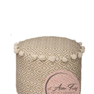 Pouf à pompons