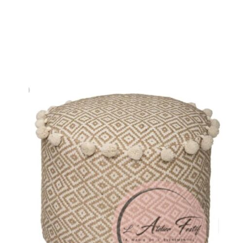Pouf à pompons